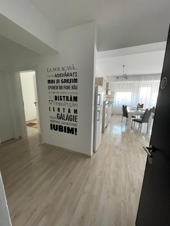 Class Deluxe Apartments Oradea Eksteriør billede