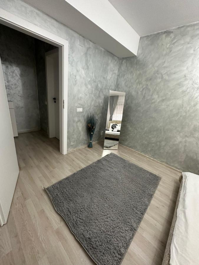 Class Deluxe Apartments Oradea Eksteriør billede