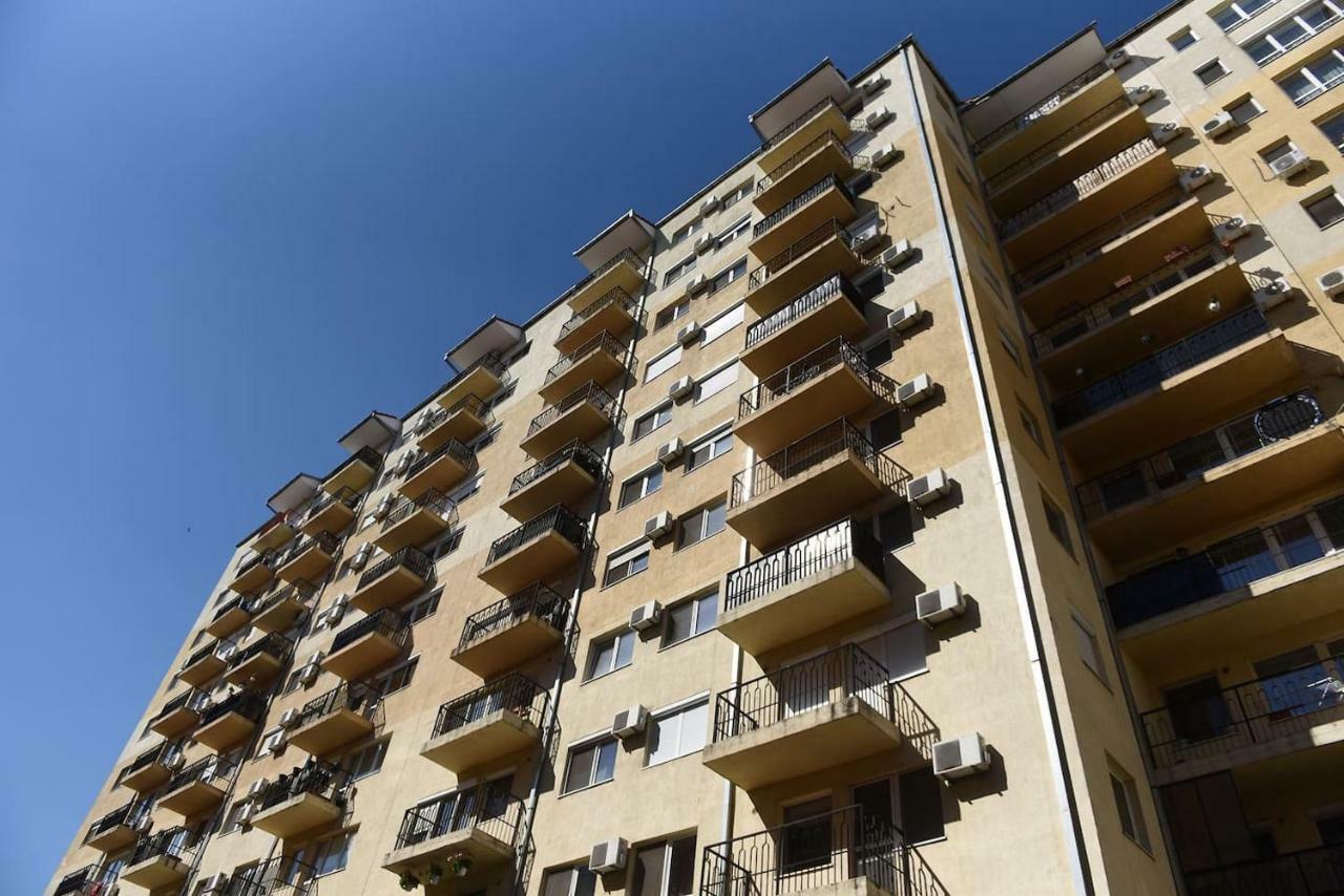 Class Deluxe Apartments Oradea Eksteriør billede